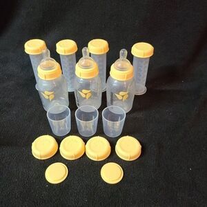 Medela Clear Bottles Nipples Breast Milk Storage Containers Yellow Lids Lot 16